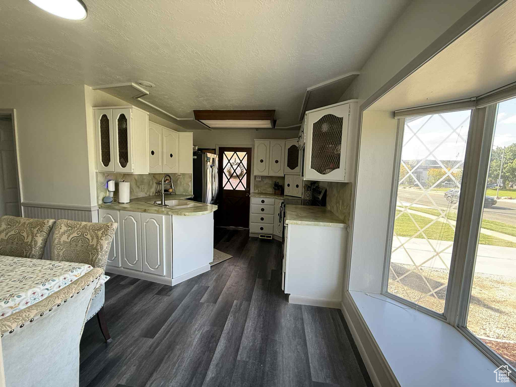 Photo 10 for MLS #2114951 at 556 E 400 North