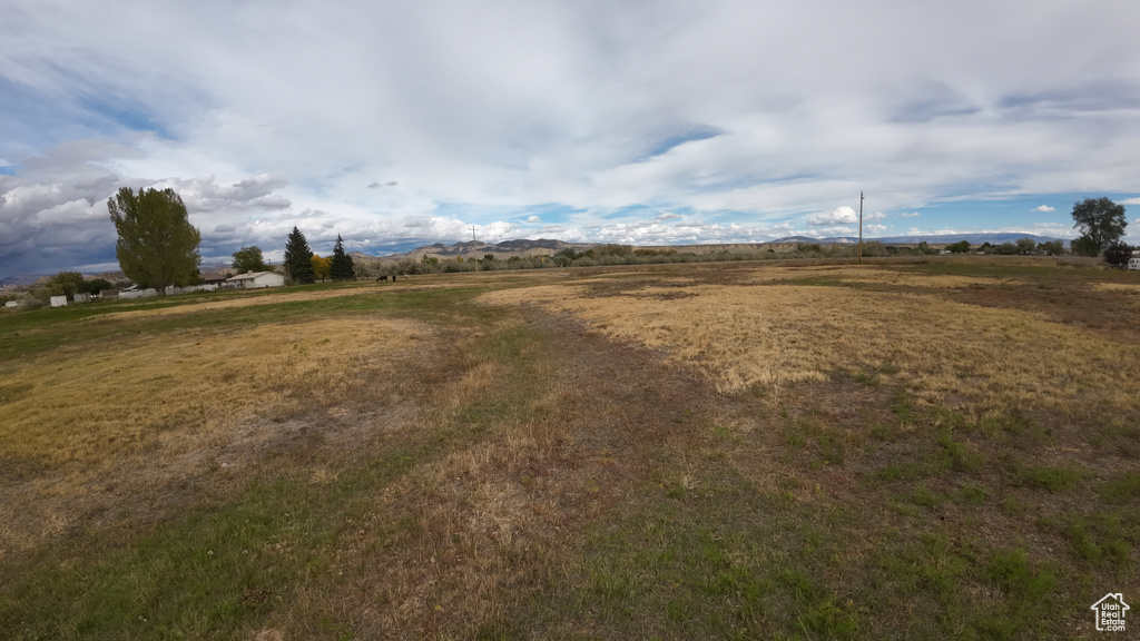 2425 N N AVE Vernal, UT 84078