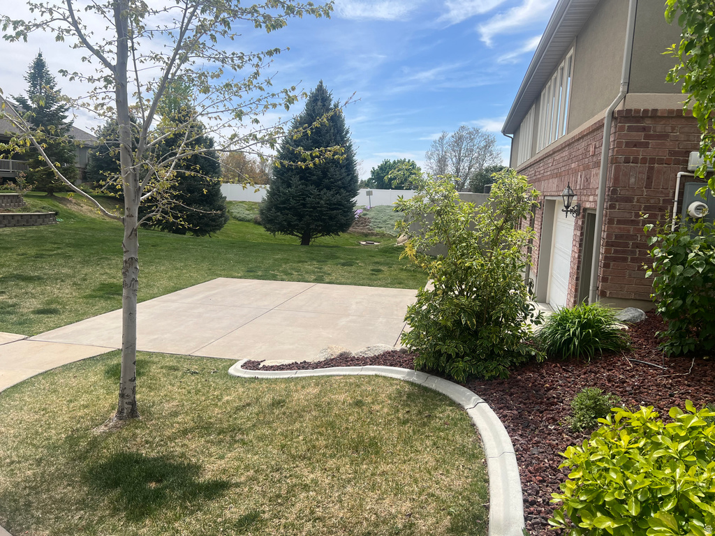 9587 N 4500 W Cedar Hills, UT 84062