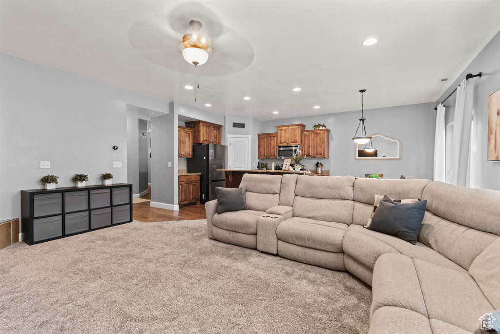 Photo 4 for MLS #2114962 at 1219 N Baycrest Dr