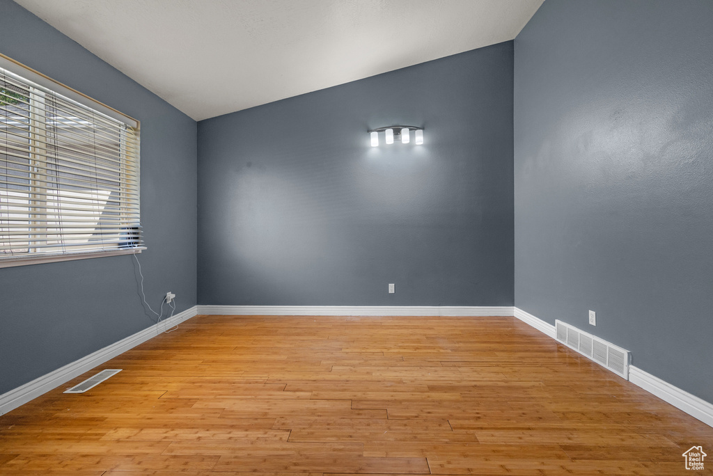 Photo 3 for MLS #2114966 at 828 N 1140 West