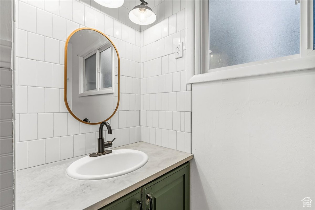 Photo 14 for MLS #2114972 at 6851 S Meadow Dr