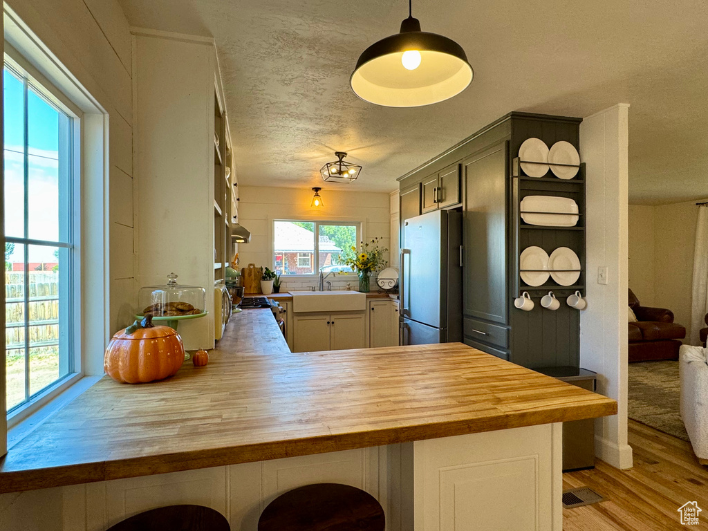 Photo 14 for MLS #2114978 at 255 N Main