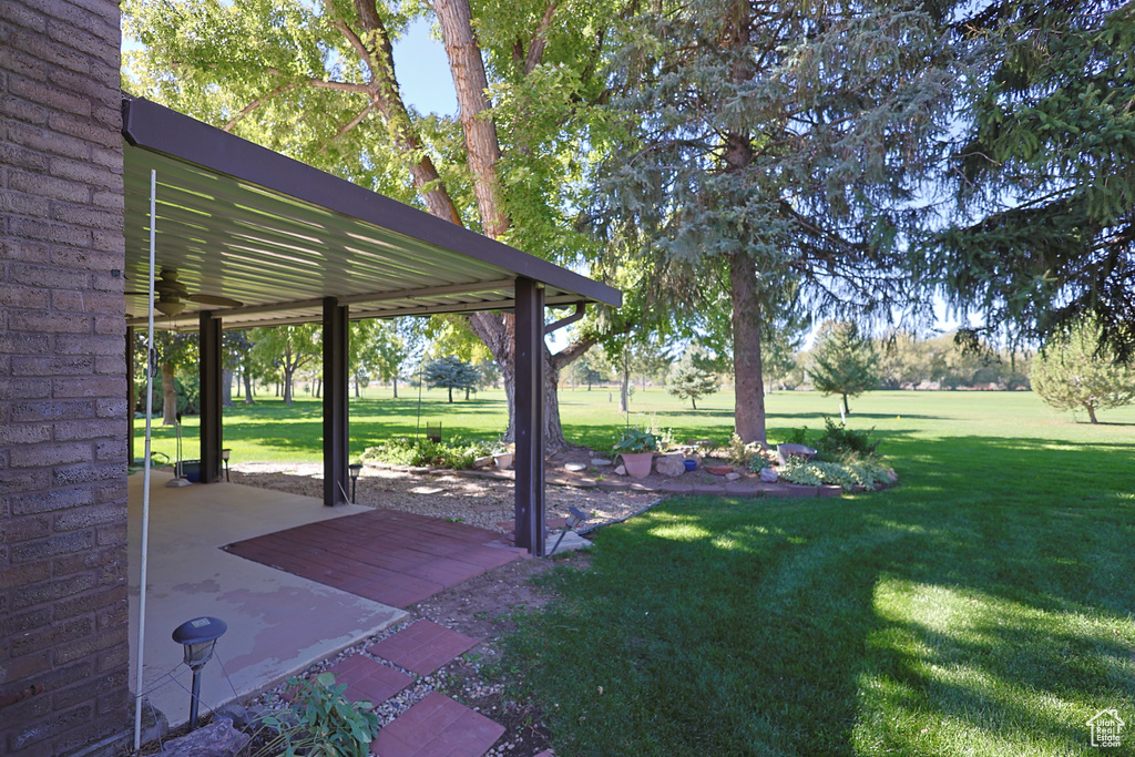 42 WHITE BARN DR. Pleasant View, UT 84414