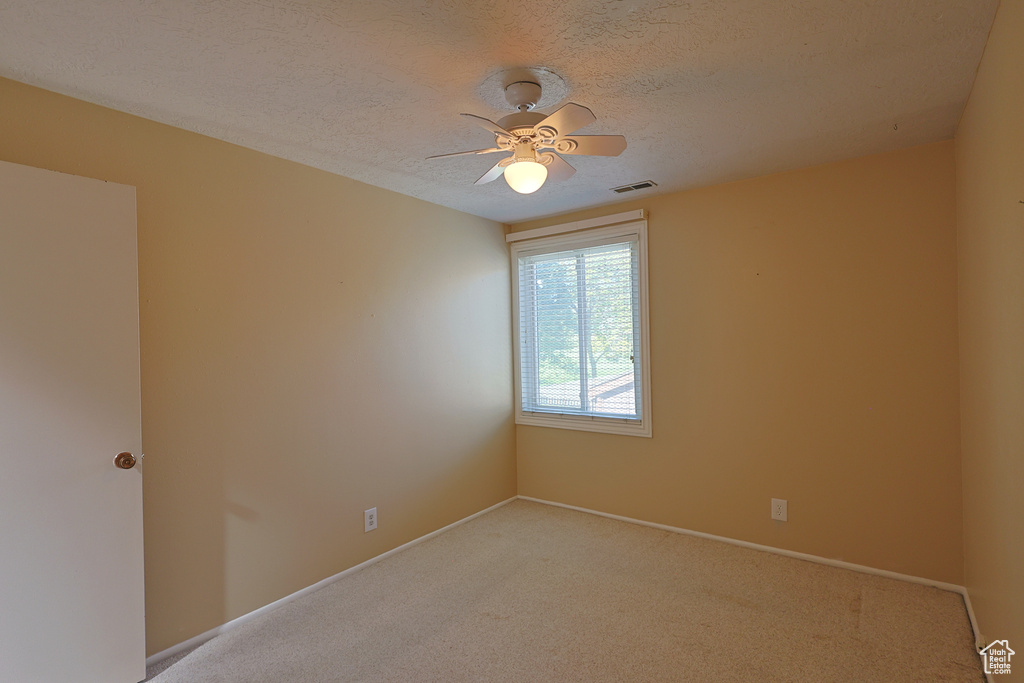 42 WHITE BARN DR. Pleasant View, UT 84414