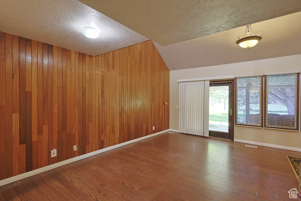 42 WHITE BARN DR. Pleasant View, UT 84414