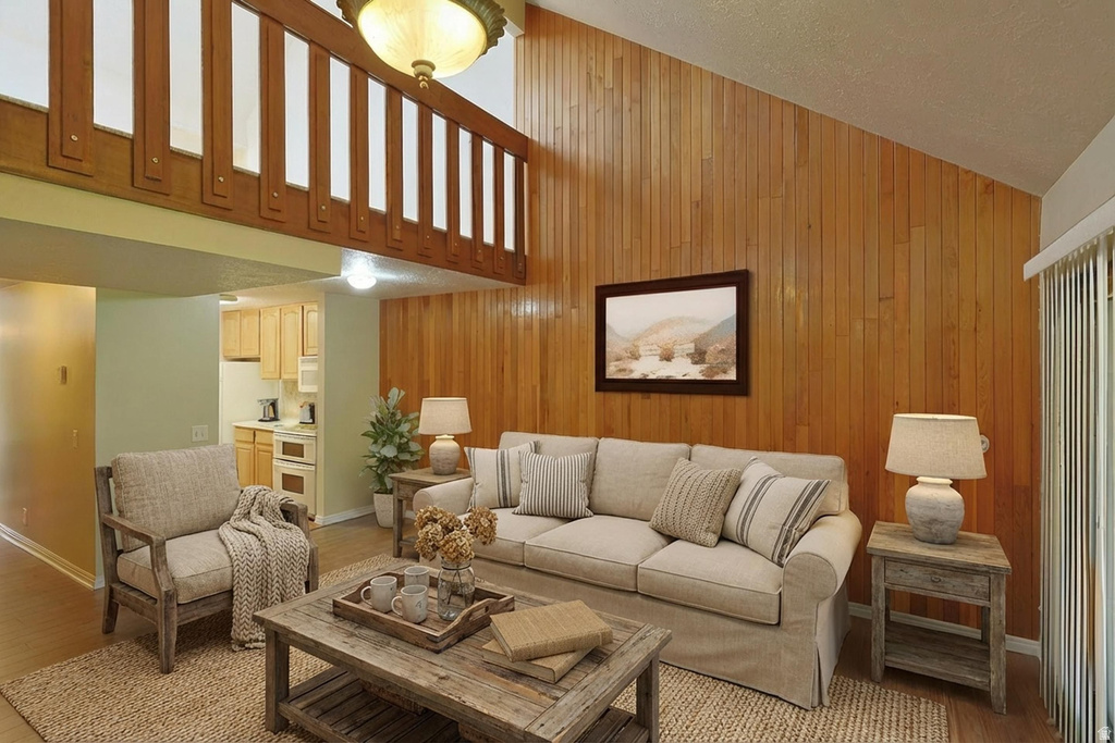 42 N WHITE BARN DR. Pleasant View, UT 84414