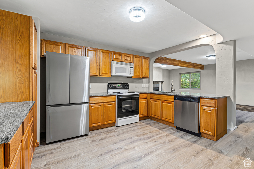 7732 S TIMBERLINE DR Cottonwood Heights, UT 84121