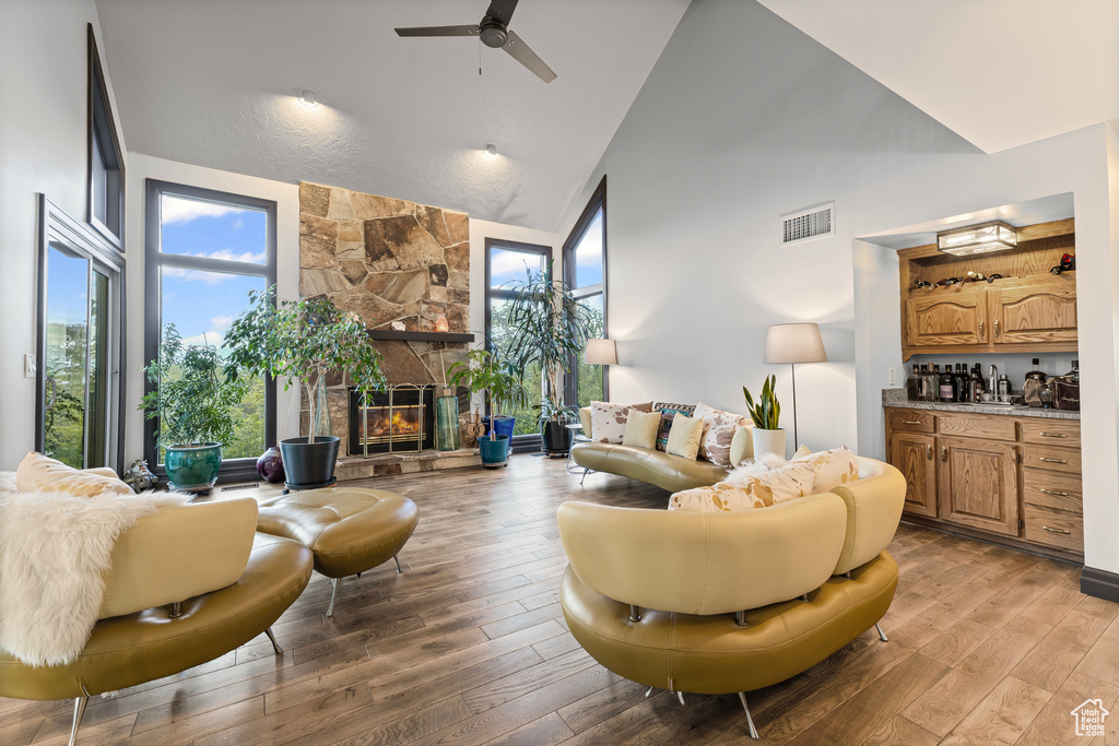 7732 S TIMBERLINE DR Cottonwood Heights, UT 84121