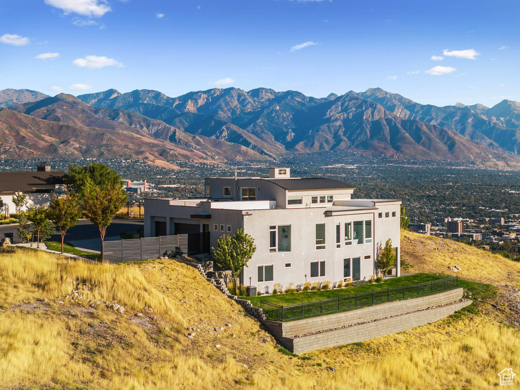 973 N CHURCHILL DR Salt Lake City, UT 84103