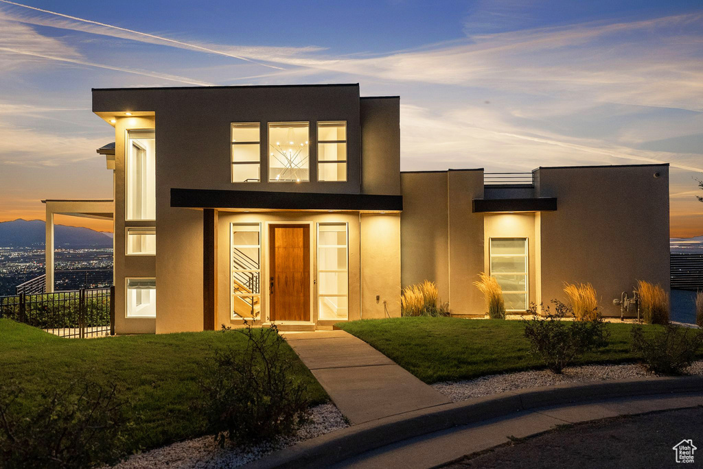 973 N CHURCHILL DR Salt Lake City, UT 84103