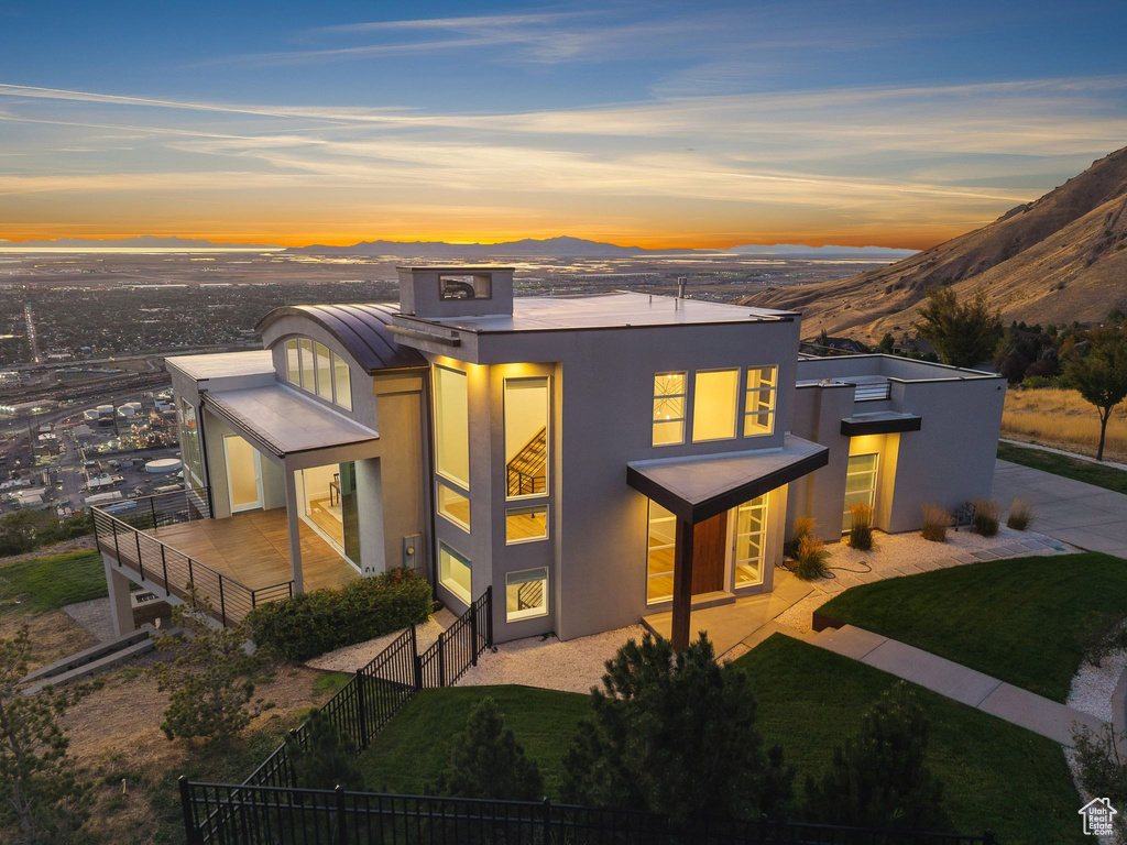 973 N CHURCHILL DR Salt Lake City, UT 84103