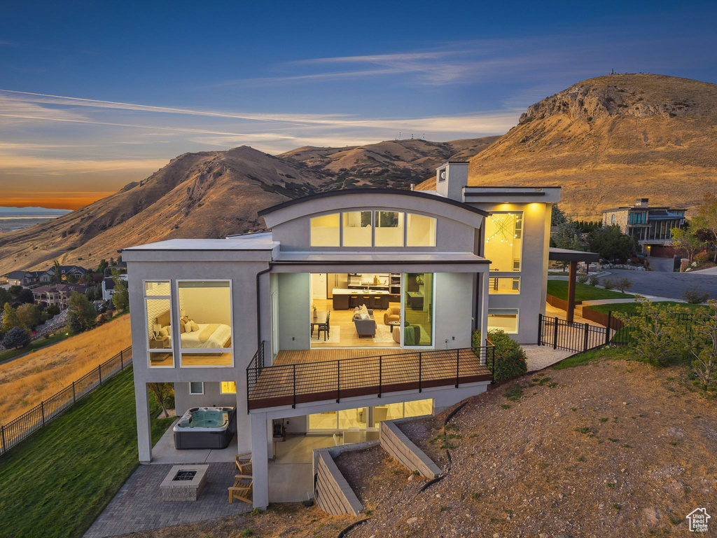 973 N CHURCHILL DR Salt Lake City, UT 84103