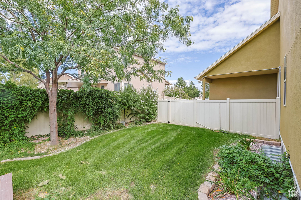 7414 S REGAL HILL DR West Jordan, UT 84081