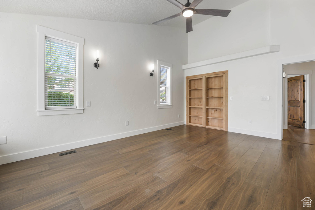 7414 S REGAL HILL DR West Jordan, UT 84081