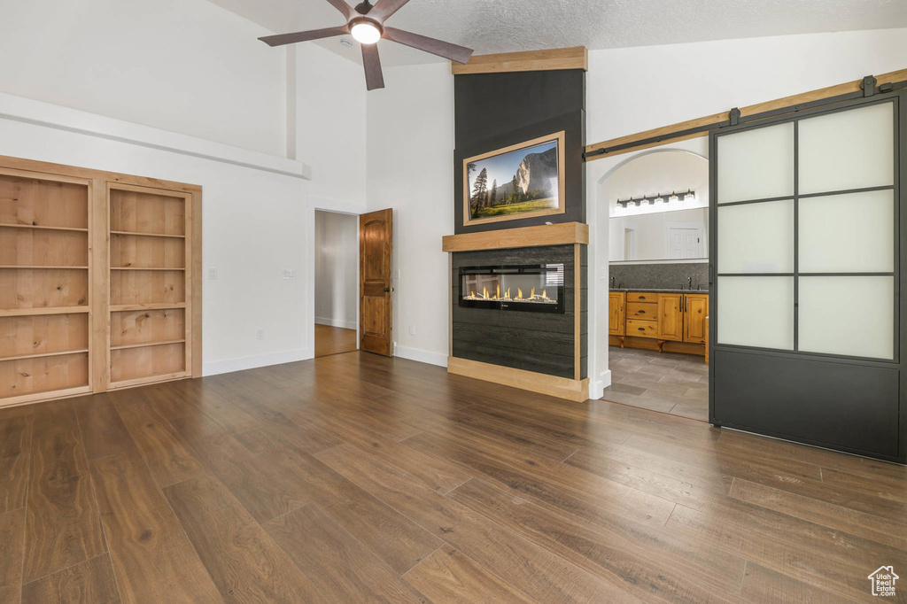 7414 S REGAL HILL DR West Jordan, UT 84081