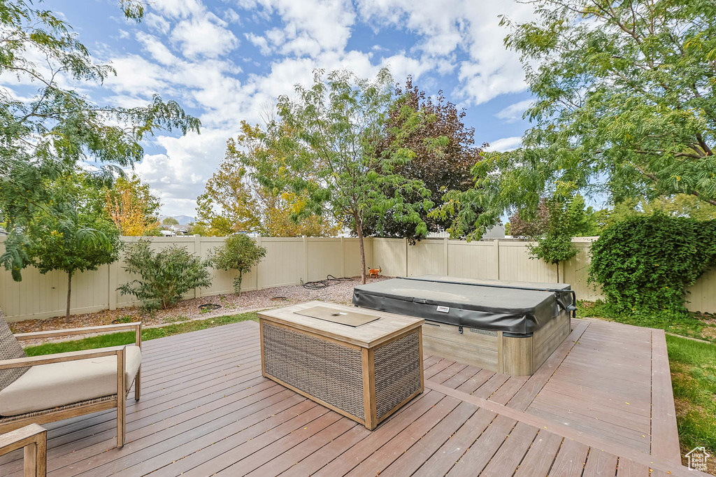 7414 S REGAL HILL DR West Jordan, UT 84081