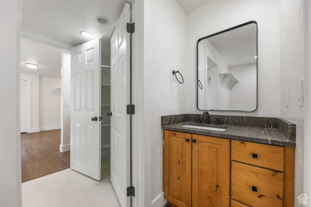 7414 S REGAL HILL DR West Jordan, UT 84081