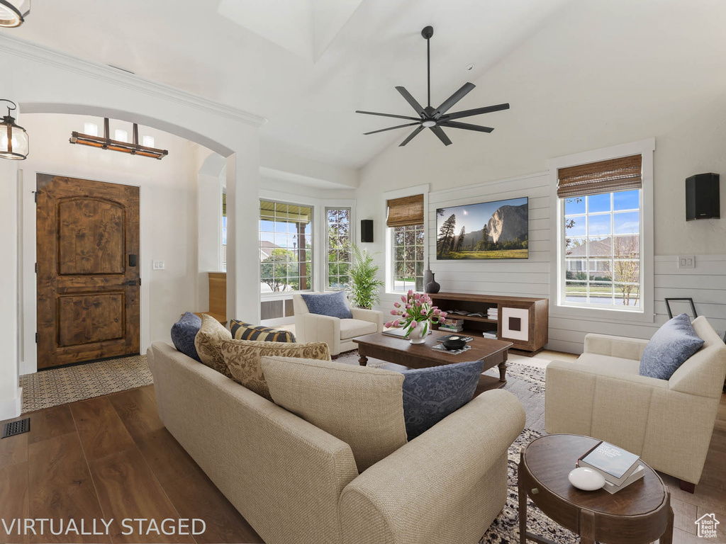 7414 S REGAL HILL DR West Jordan, UT 84081