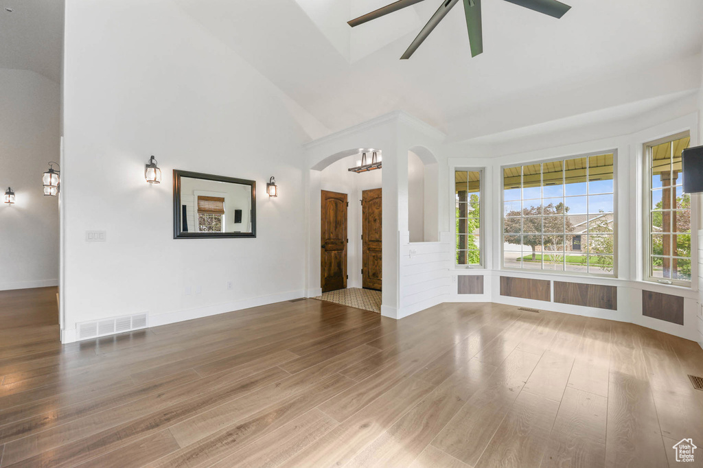 7414 S REGAL HILL DR West Jordan, UT 84081