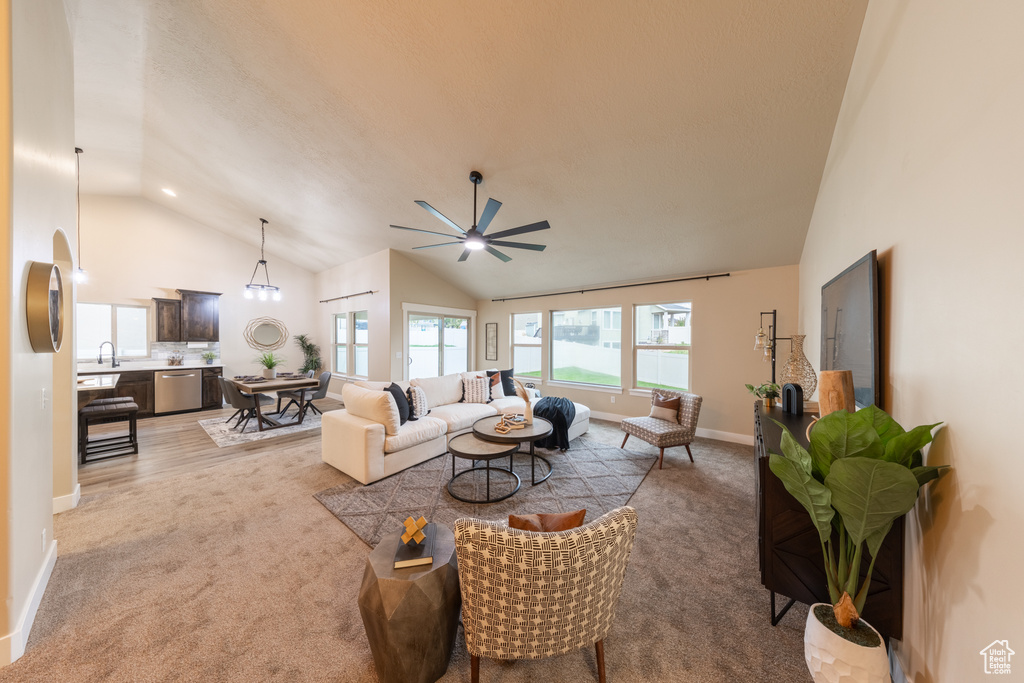 66 W WILDFLOWER DR Saratoga Springs, UT 84045