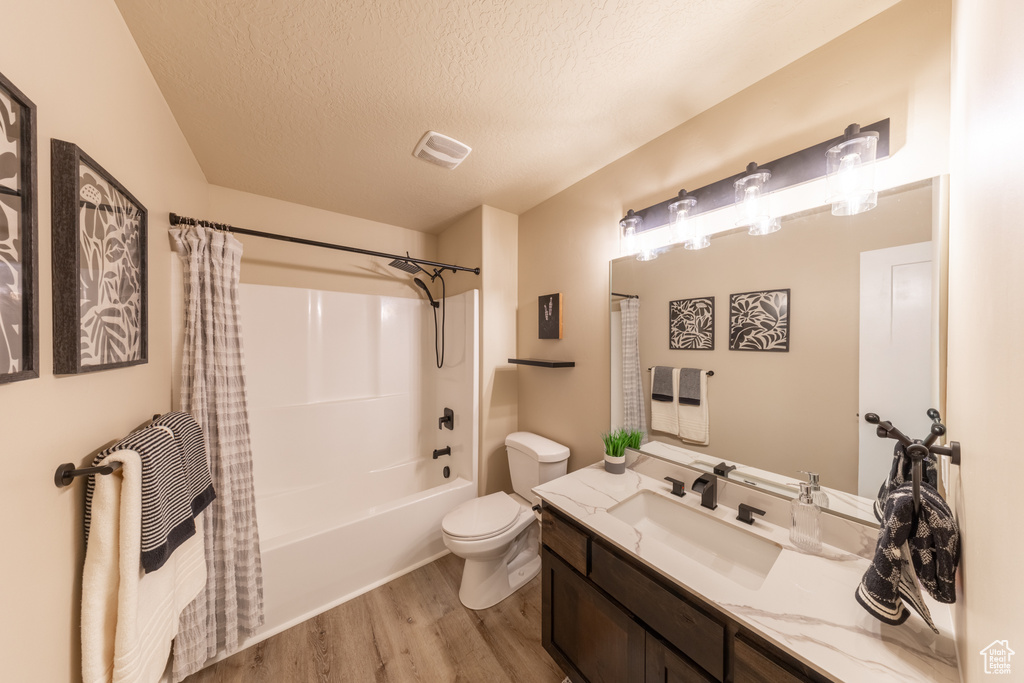 66 W WILDFLOWER DR Saratoga Springs, UT 84045