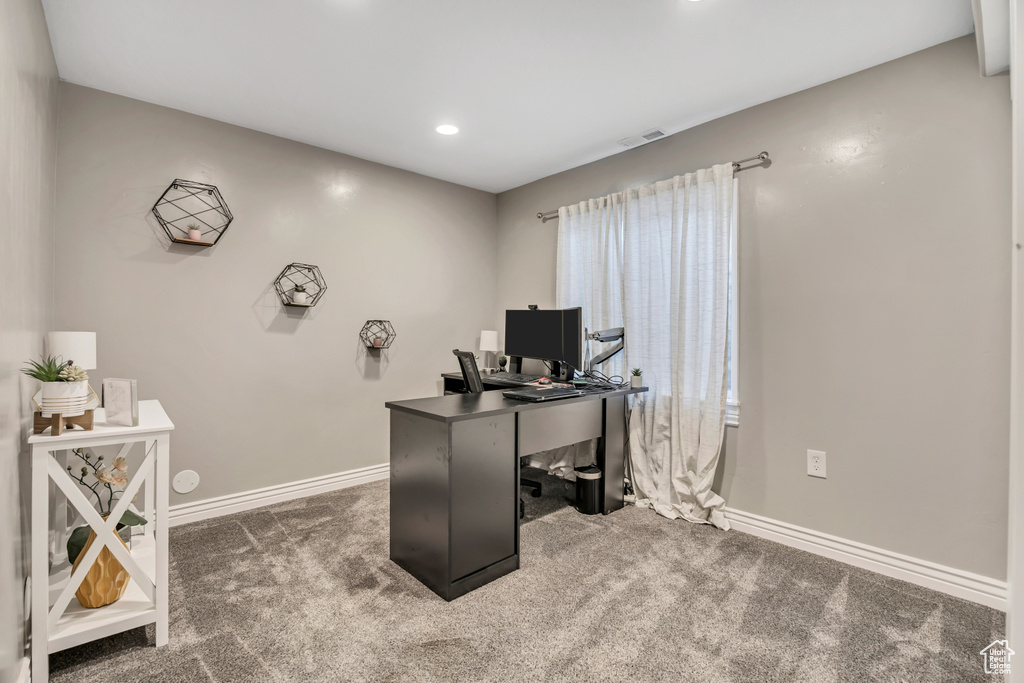 8368 S OAK GATE DR West Jordan, UT 84081