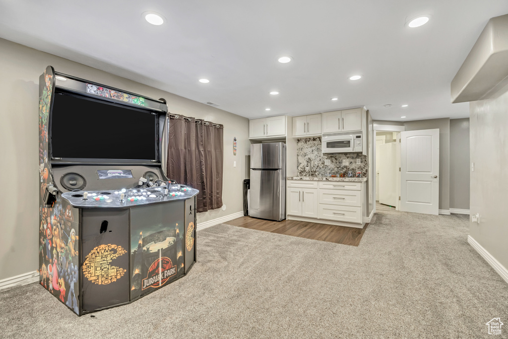 8368 S OAK GATE DR West Jordan, UT 84081