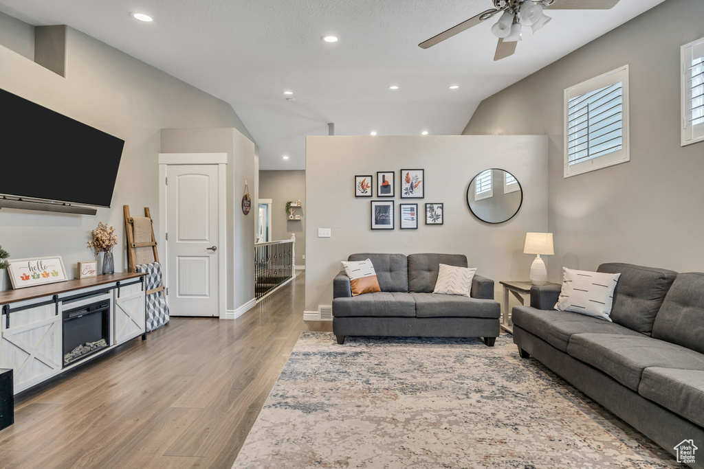 8368 S OAK GATE DR West Jordan, UT 84081