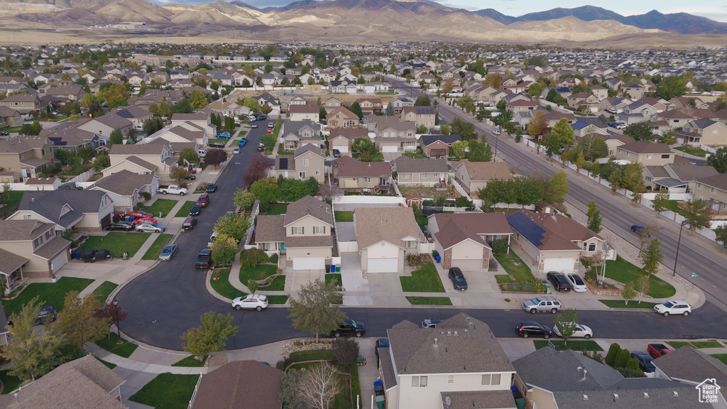 8368 S OAK GATE DR West Jordan, UT 84081