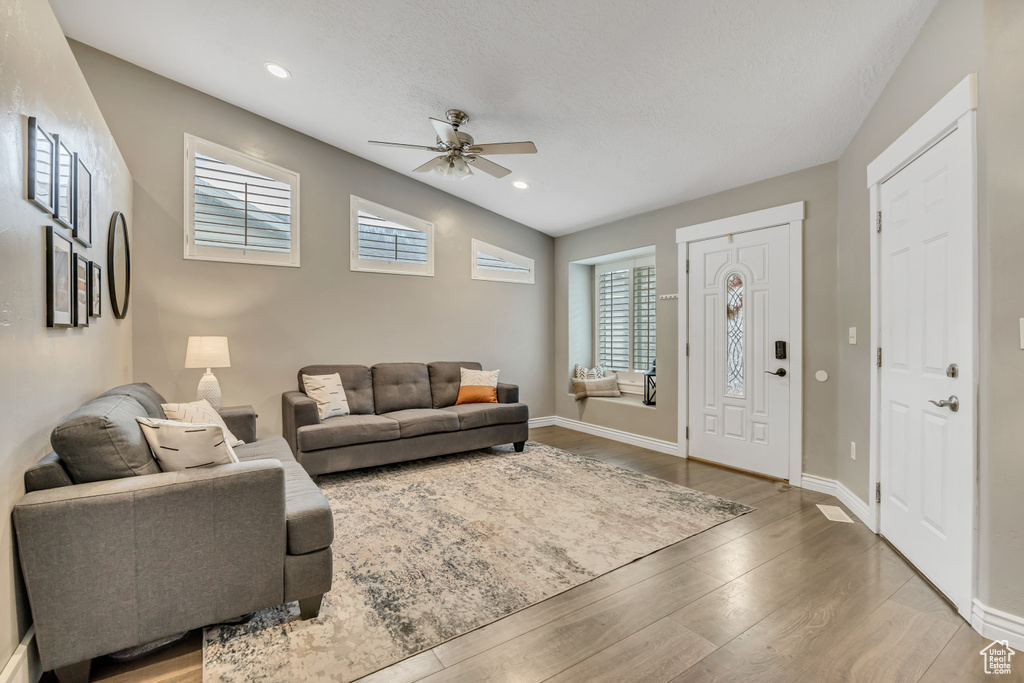 8368 S OAK GATE DR West Jordan, UT 84081