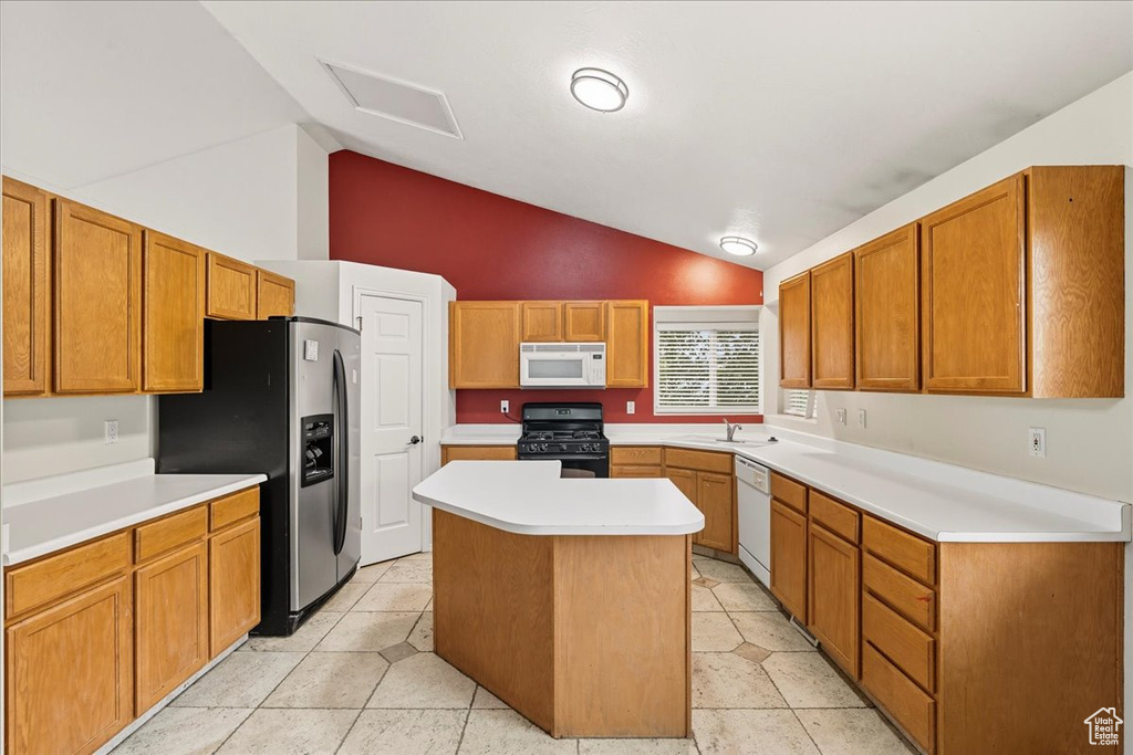 Photo 8 for MLS #2115005 at 2081 W 8350 South