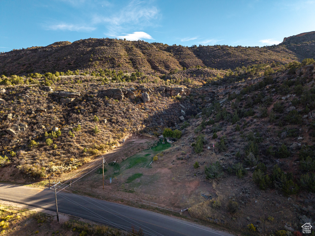 6569 N DRY FORK CYN RD Vernal, UT 84078