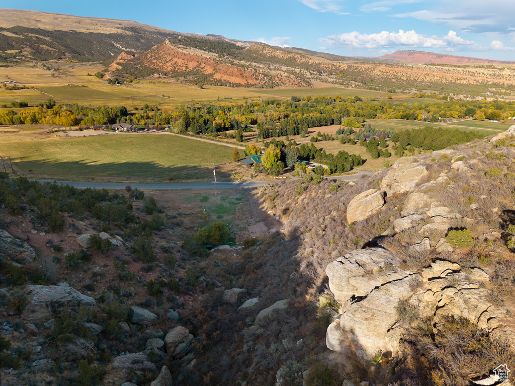 6569 N DRY FORK CYN RD Vernal, UT 84078