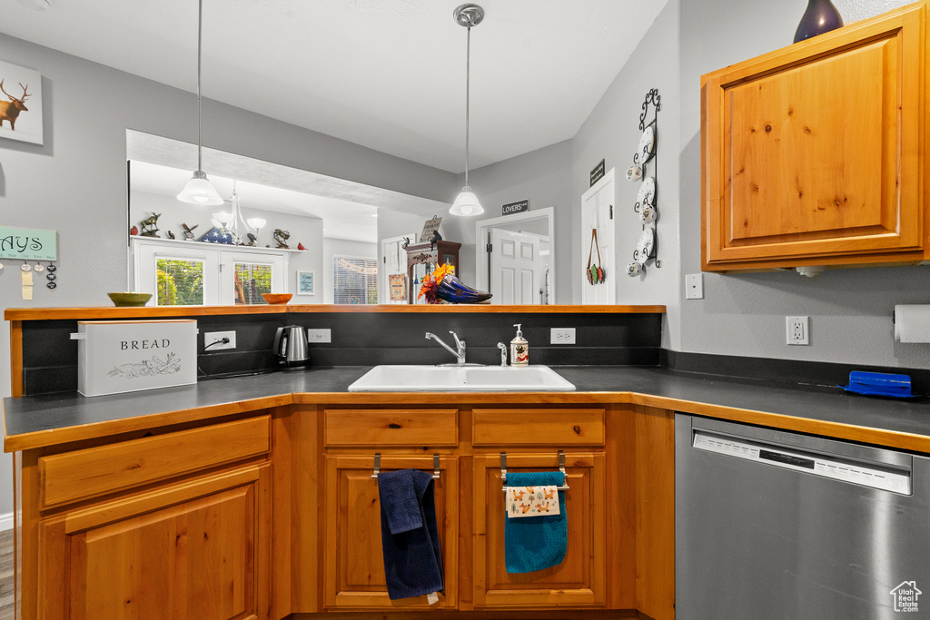 Photo 11 for MLS #2115020 at 1559 W 50 North