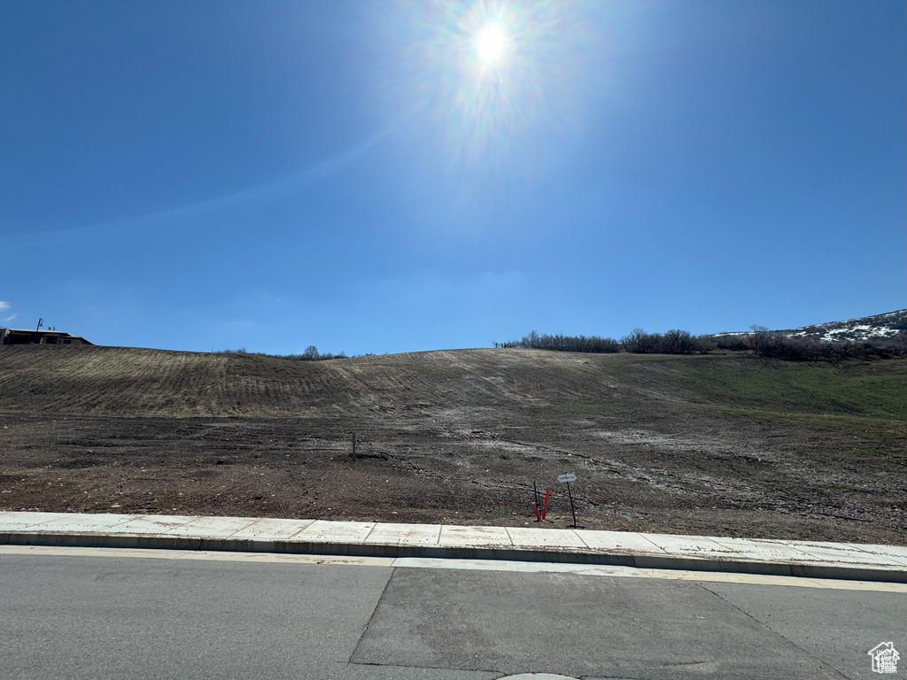 565 S TANGLEWOOD LOOP North Salt Lake, UT 84054