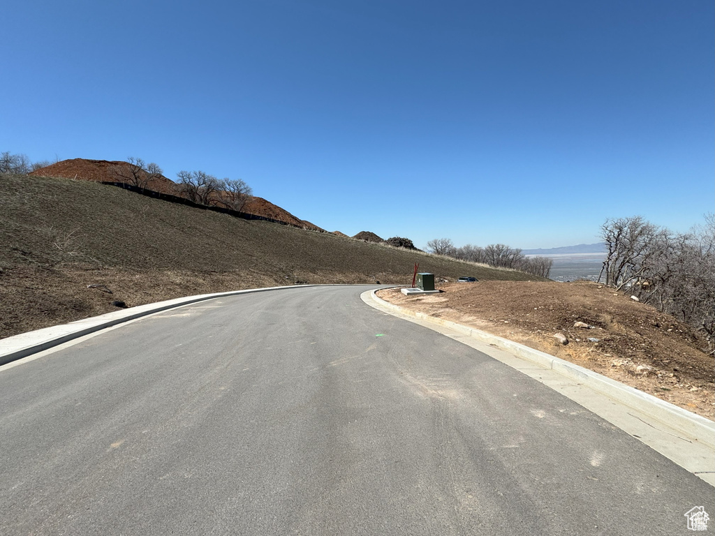 1423 E WOOD OAKS LOOP North Salt Lake, UT 84054