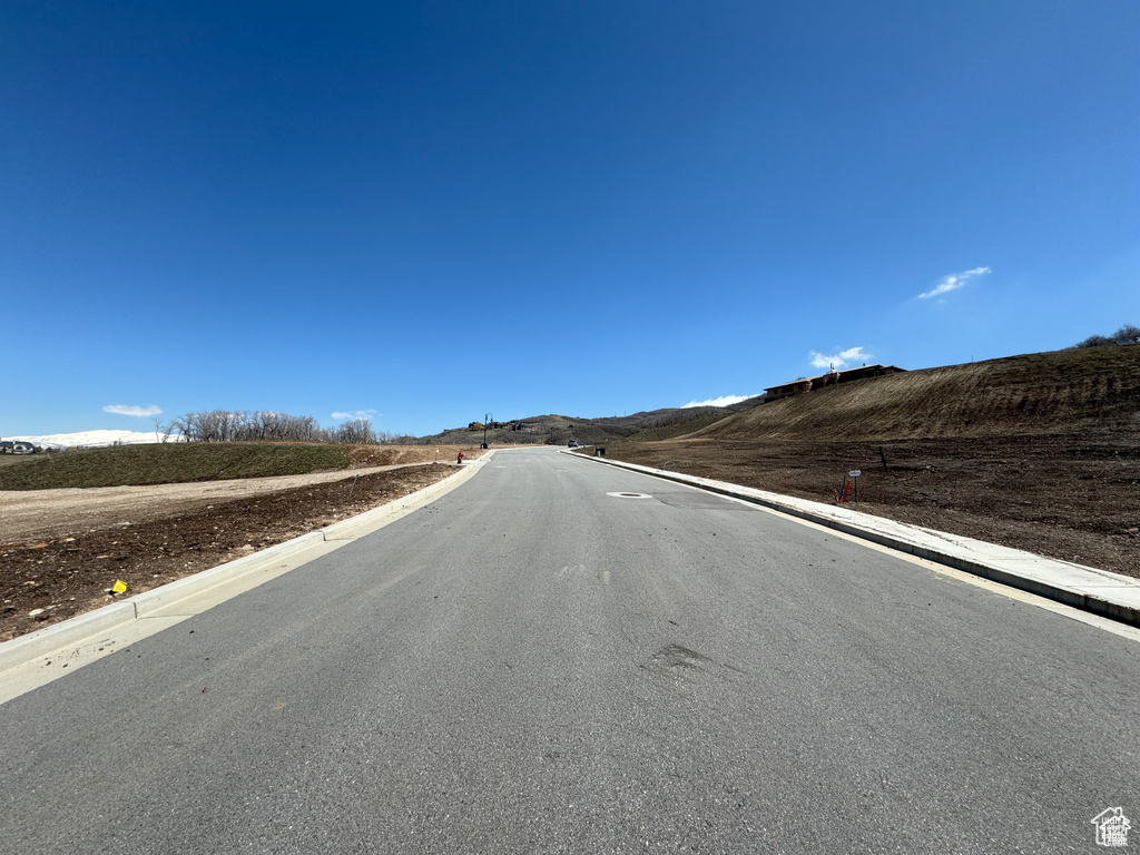 566 S TANGLEWOOD LOOP North Salt Lake, UT 84054