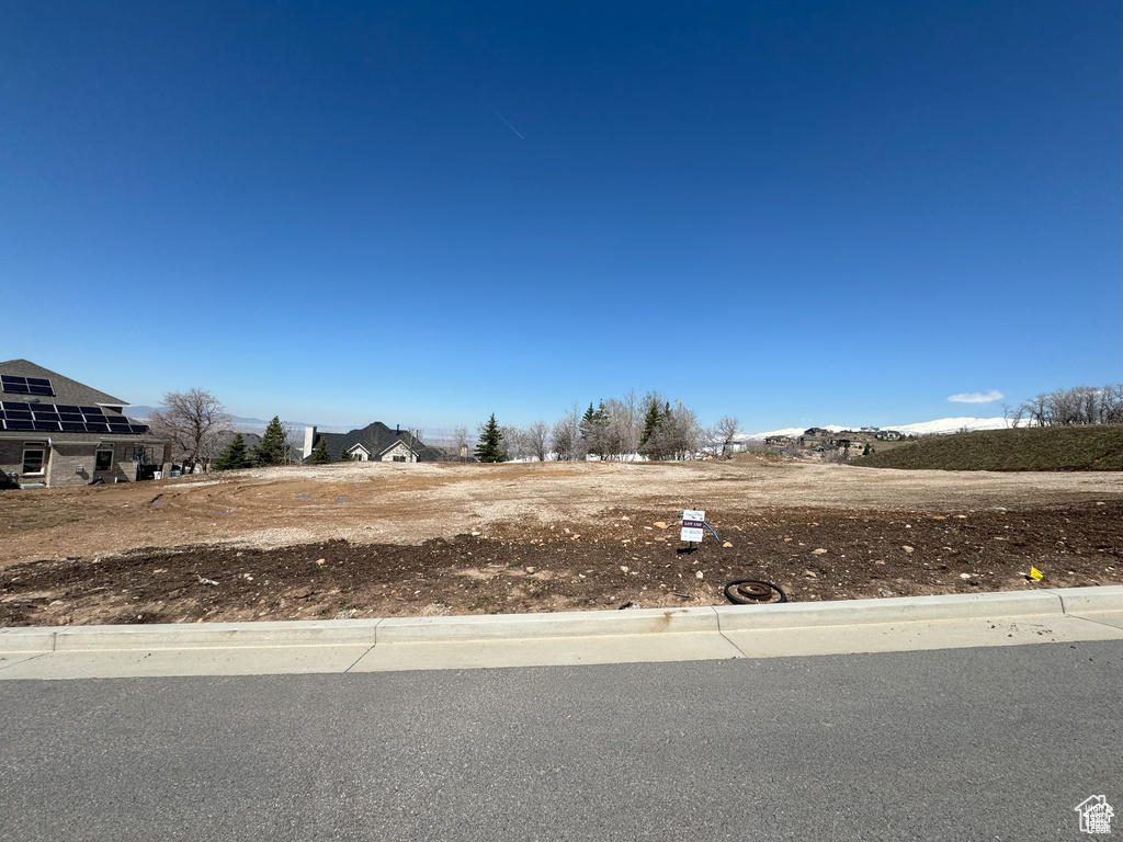 566 S TANGLEWOOD LOOP North Salt Lake, UT 84054