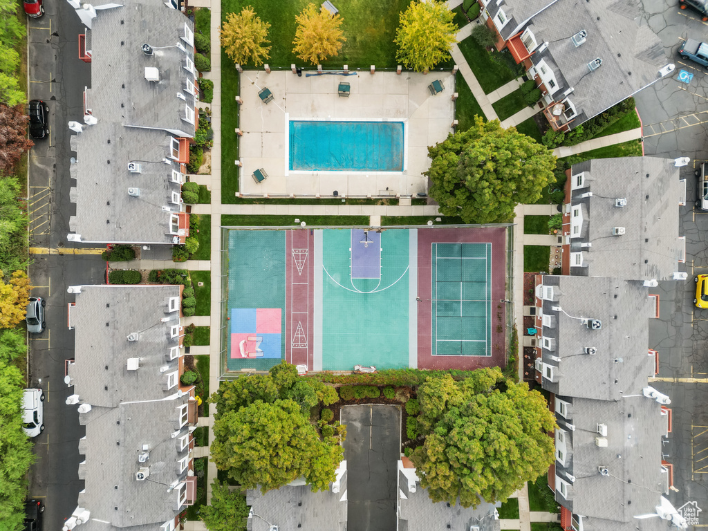 657 E WILLIAMSBURG PARK CIR Sandy, UT 84070