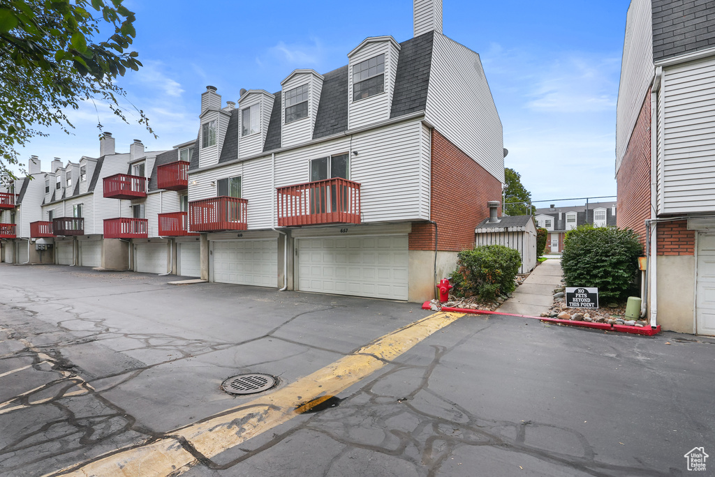 657 E WILLIAMSBURG PARK CIR Sandy, UT 84070