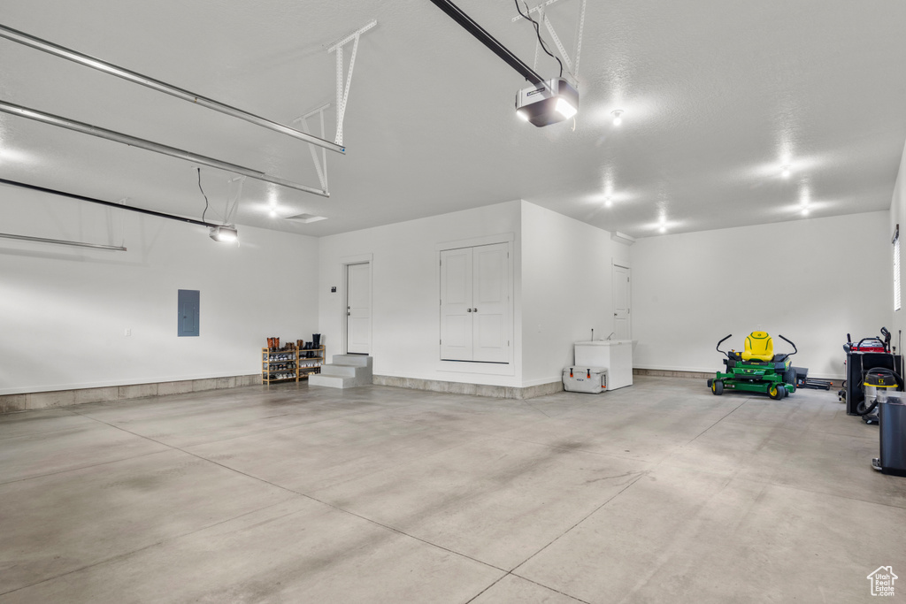 6690 W 10125 N Tremonton, UT 84337