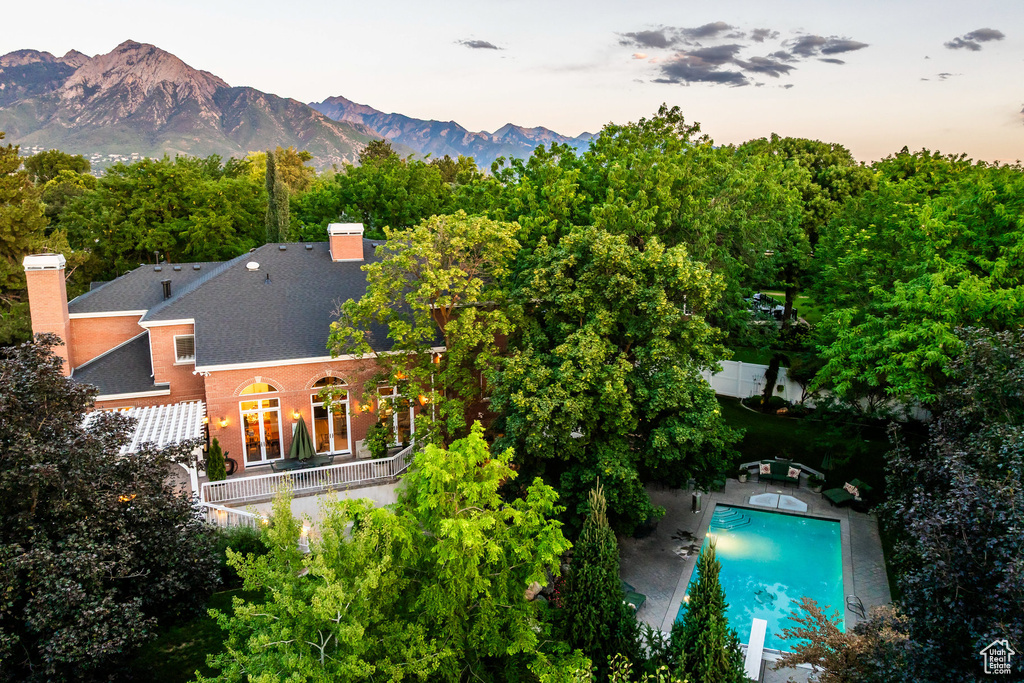 1839 E Honeybrook Pl