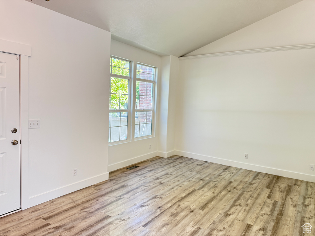 4047 PINE GROVE WAY South Jordan, UT 84095