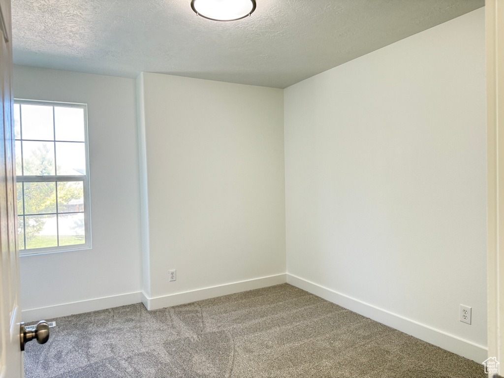 4047 PINE GROVE WAY South Jordan, UT 84095