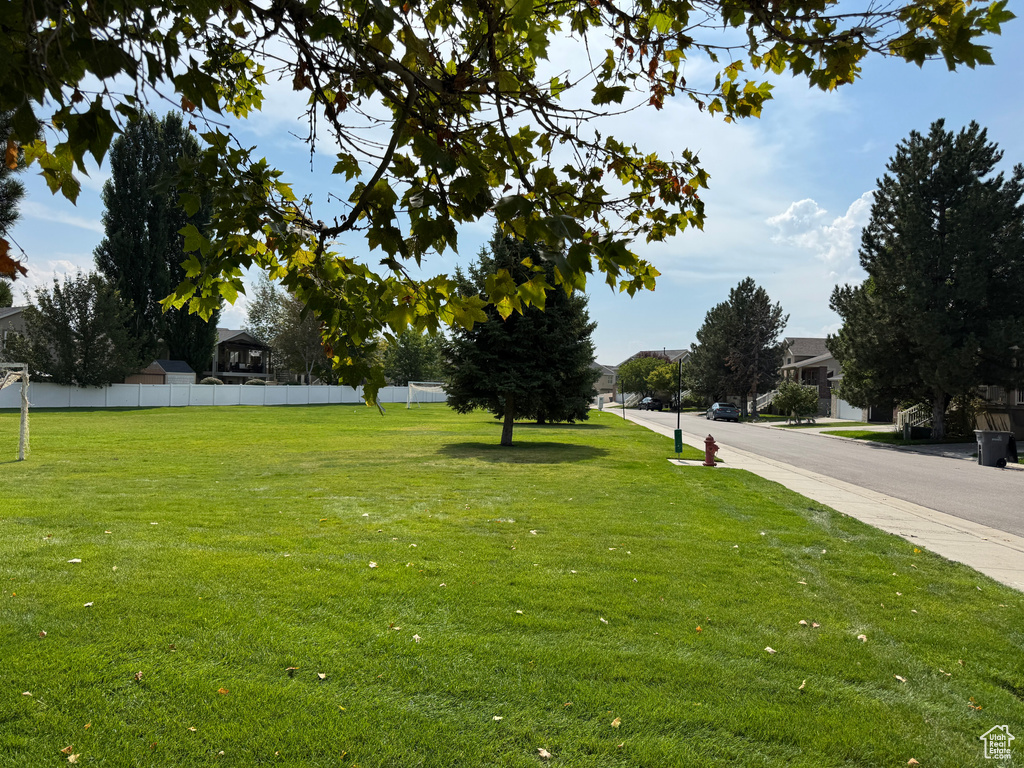 4047 PINE GROVE WAY South Jordan, UT 84095