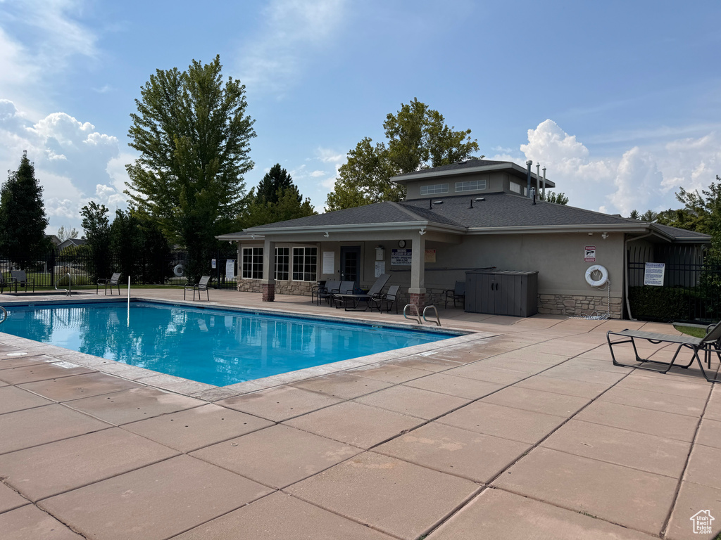 4047 PINE GROVE WAY South Jordan, UT 84095