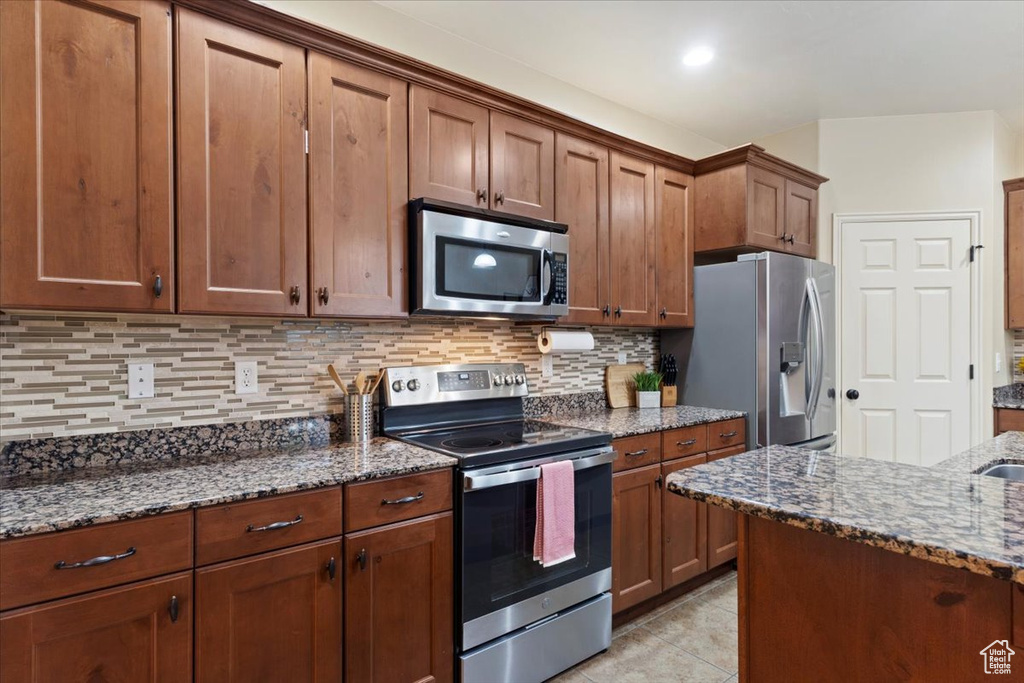 282 W 650 N Centerville, UT 84014