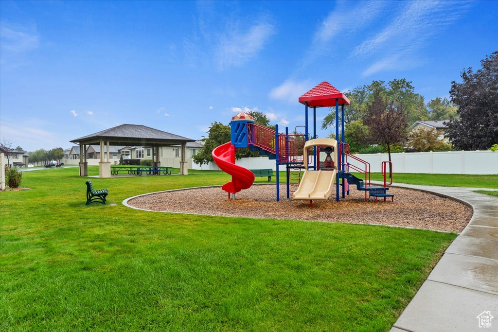 282 W 650 N Centerville, UT 84014