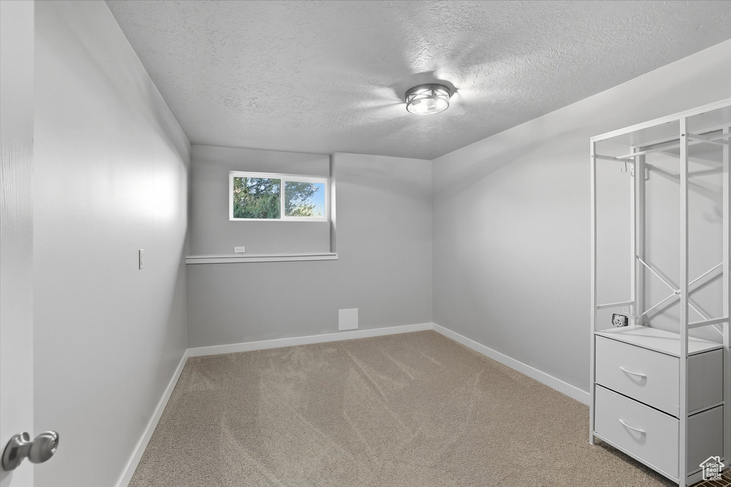 159 S 1000 E Layton, UT 84041